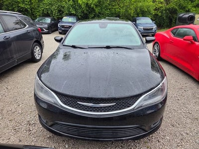 2016 Chrysler 200 LX