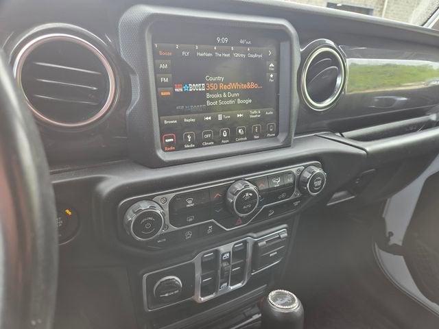 2019 Jeep Wrangler Unlimited Sahara Altitude 4x4