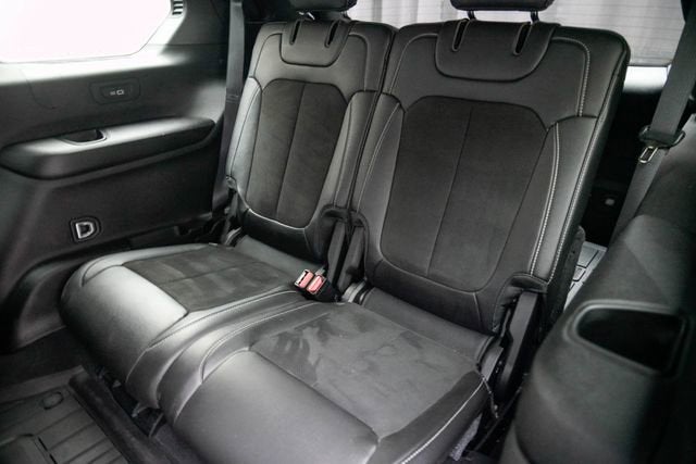 2024 Jeep Grand Cherokee L Altitude 4x4