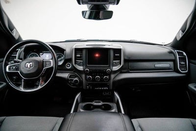 2022 RAM 1500 Big Horn Crew Cab 4x4 5'7" Box