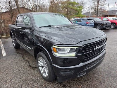 2020 RAM 1500 Laramie Crew Cab 4x4 5'7" Box