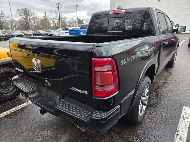 2020 RAM 1500 Laramie Crew Cab 4x4 5'7" Box