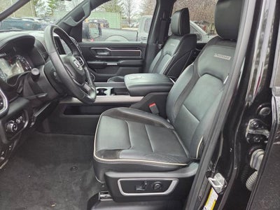 2020 RAM 1500 Laramie Crew Cab 4x4 5'7" Box