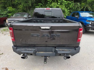 2019 RAM 1500 Laramie Crew Cab 4x4 6'4" Box