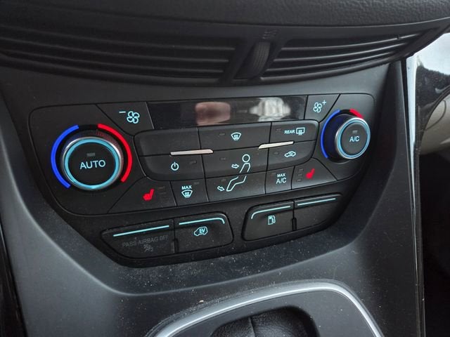 2017 Ford C-Max Energi Titanium