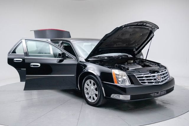 2011 Cadillac DTS Base