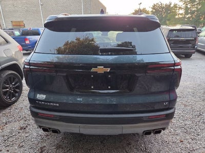 2024 Chevrolet Traverse LT