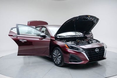 2024 Nissan Altima SV FWD