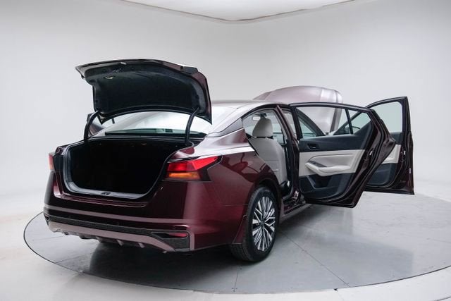 2024 Nissan Altima SV FWD