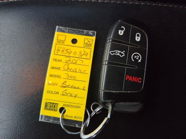 2017 Chrysler 300C 300C