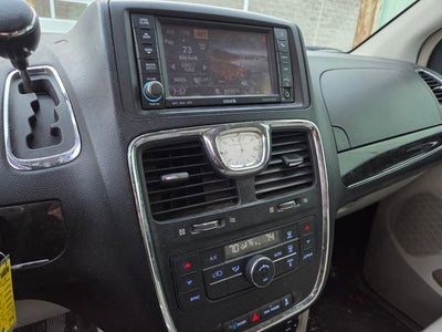 2012 Chrysler Town & Country Touring-L