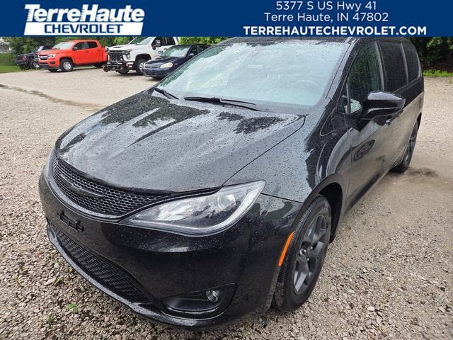 2020 Chrysler Pacifica Touring L Plus