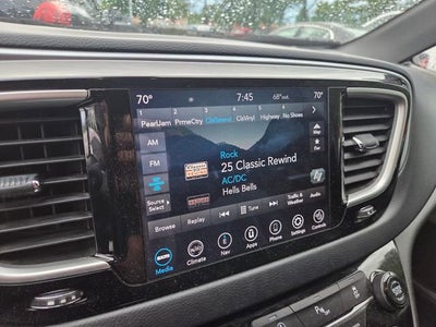 2020 Chrysler Pacifica Touring L Plus