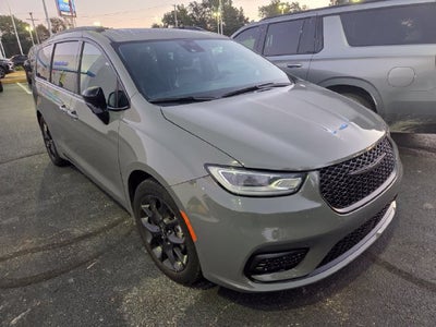 2025 Chrysler Pacifica Limited