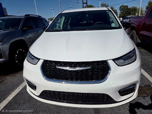 2024 Chrysler Pacifica Hybrid Select