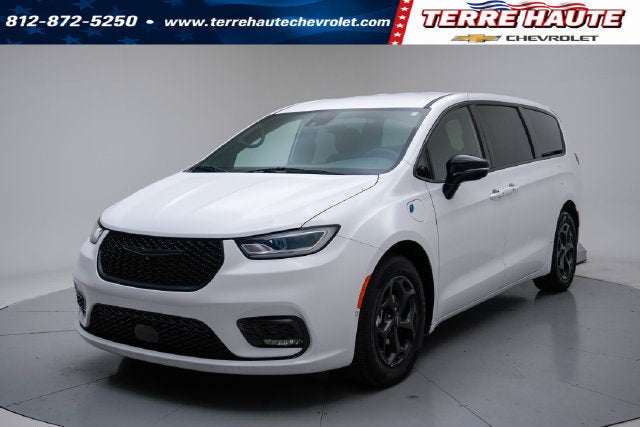 2024 Chrysler Pacifica PHEV Select