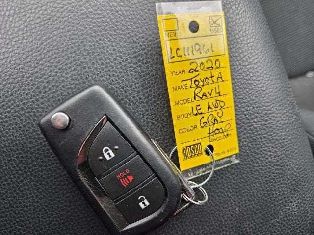 2020 Toyota RAV4 LE