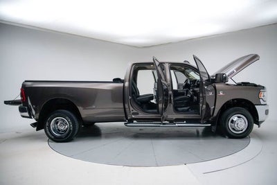 2020 RAM 3500 Tradesman Crew Cab 4x4 8' Box