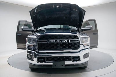 2020 RAM 3500 Tradesman Crew Cab 4x4 8' Box