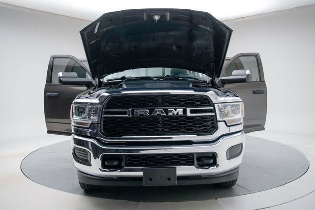 2020 RAM 3500 Tradesman Crew Cab 4x4 8' Box