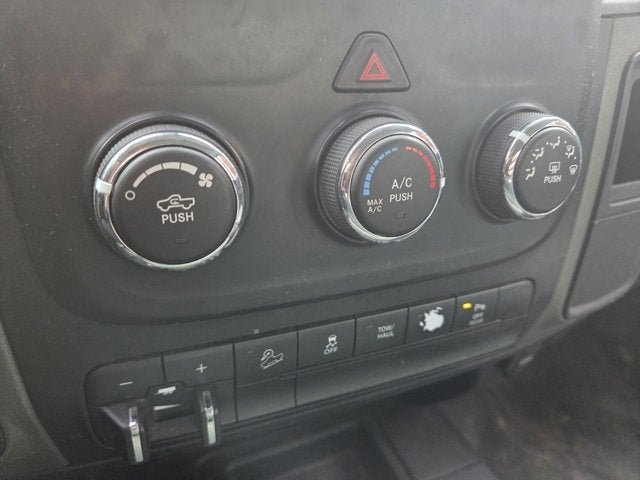 2018 RAM 2500 Tradesman Crew Cab 4x4 6'4" Box