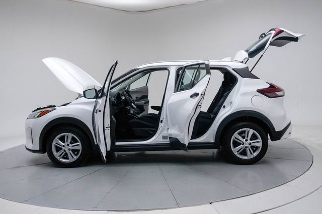 2022 Nissan Kicks S Xtronic CVT
