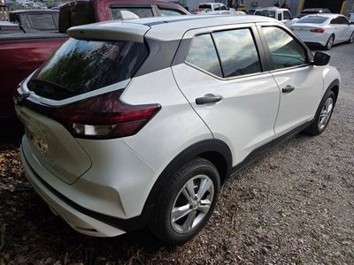 2022 Nissan Kicks S Xtronic CVT