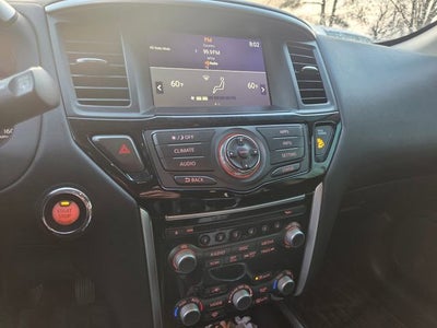 2020 Nissan Pathfinder SV 4WD