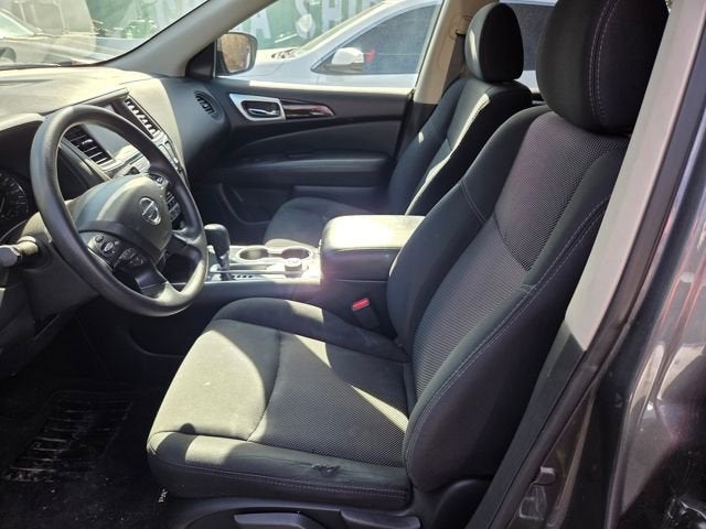 2019 Nissan Pathfinder S