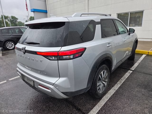 2025 Nissan Pathfinder SL