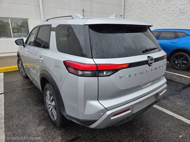 2025 Nissan Pathfinder SL