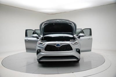 2021 Toyota Highlander Hybrid Platinum