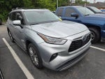 2021 Toyota Highlander Hybrid Platinum