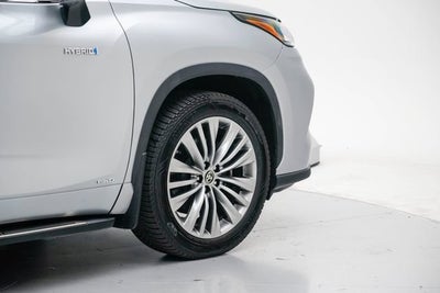 2021 Toyota Highlander Hybrid Platinum