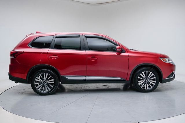 2019 Mitsubishi Outlander SE