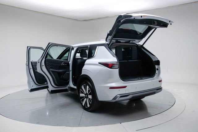 2025 Mitsubishi Outlander SEL