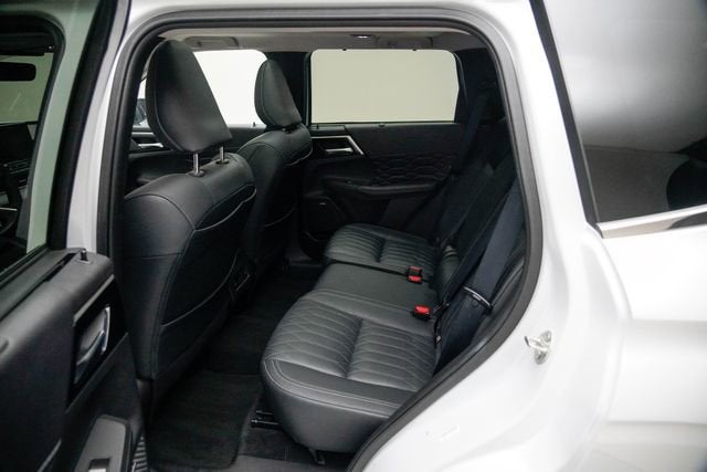 2025 Mitsubishi Outlander SEL