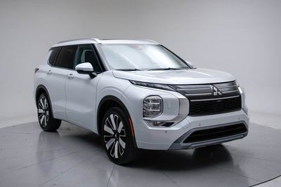 2025 Mitsubishi Outlander SEL