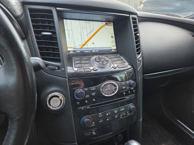 2017 INFINITI QX70 Base