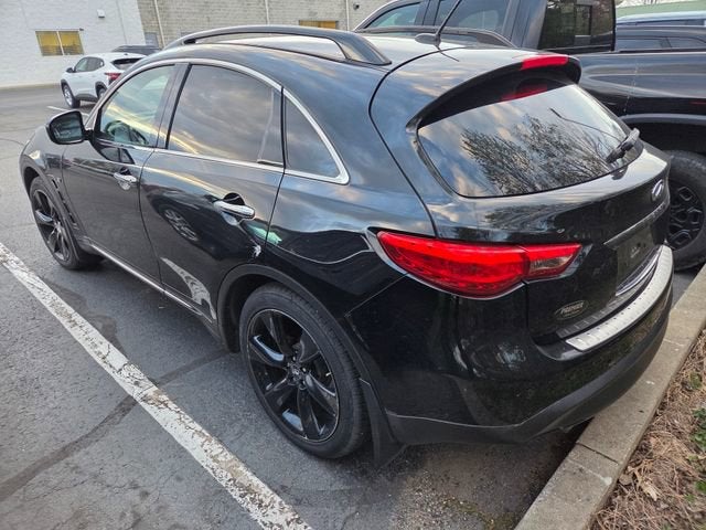 2017 INFINITI QX70 Base