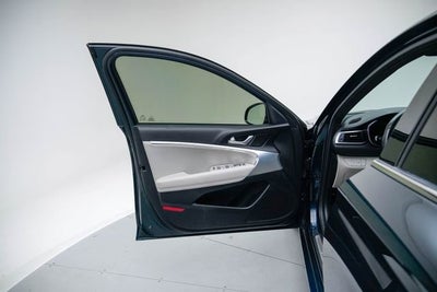 2023 Genesis G70 2.0T AWD