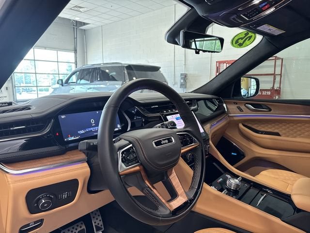 2025 Jeep Grand Cherokee Summit Reserve 4x4
