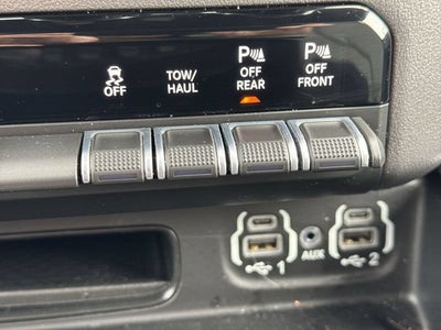 2023 RAM 1500 Big Horn Crew Cab 4x4 5'7" Box