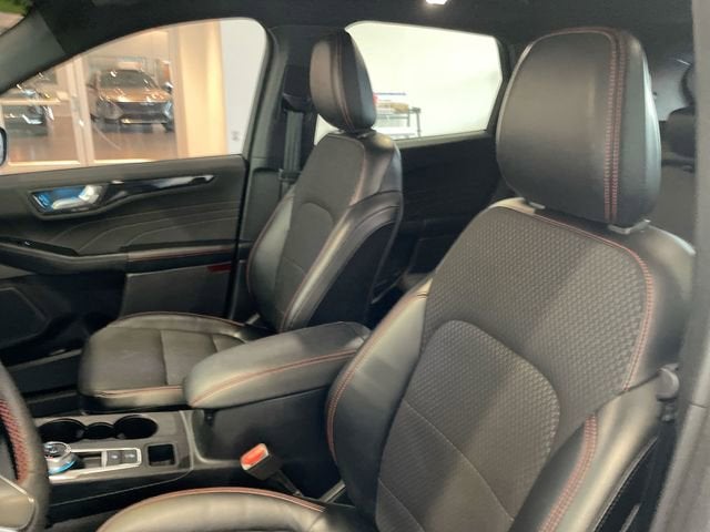 2023 Ford Escape ST-Line Elite