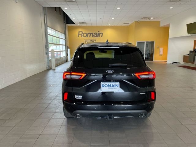 2023 Ford Escape ST-Line Elite