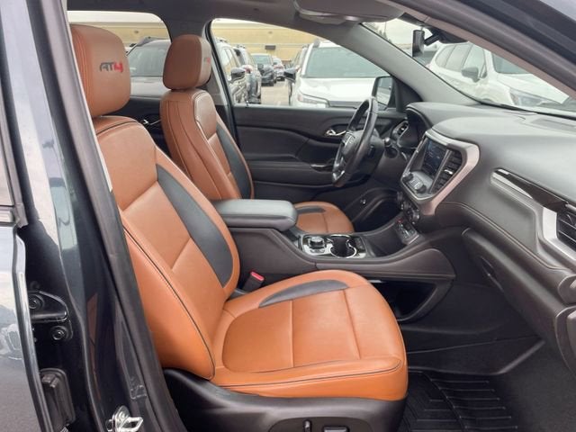 2020 GMC Acadia AT4