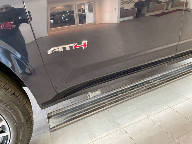 2024 GMC Yukon XL AT4