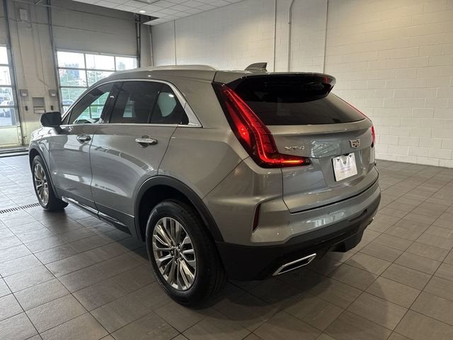2025 Cadillac XT4 Premium Luxury