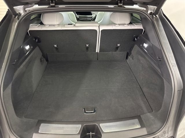 2024 Cadillac LYRIQ Luxury 1