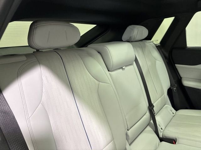 2024 Cadillac LYRIQ Luxury 1